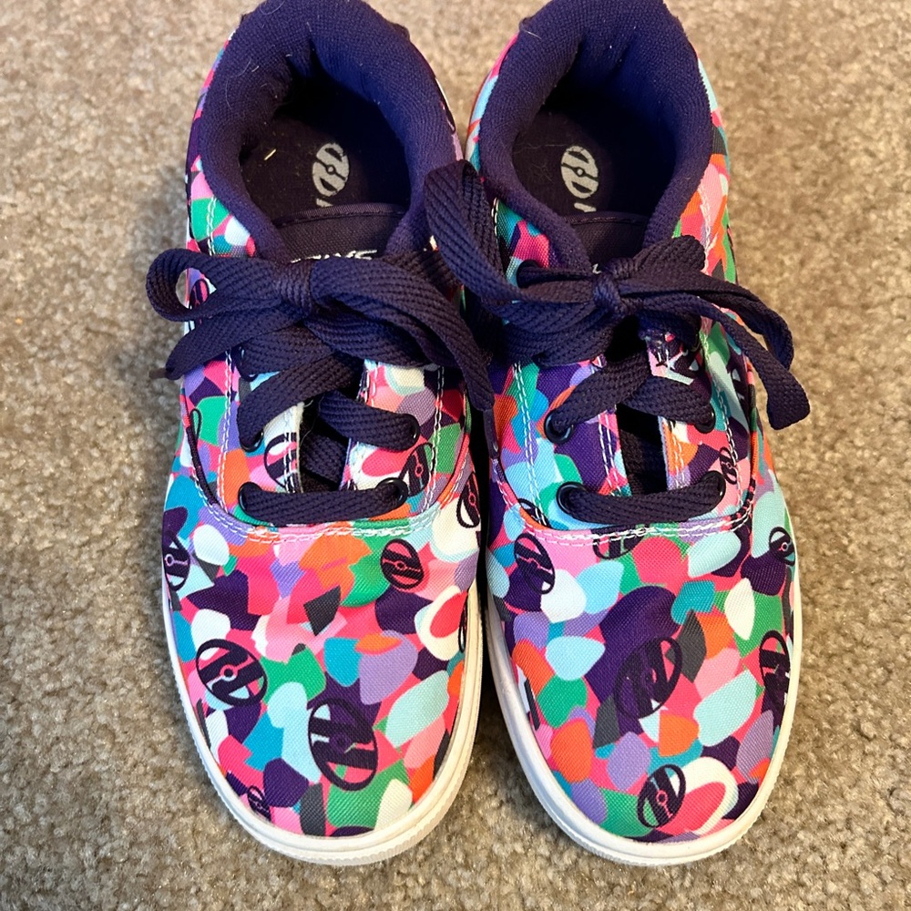 Colorful Heelys sneakers with wheels youth size 4